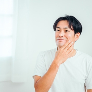 ③